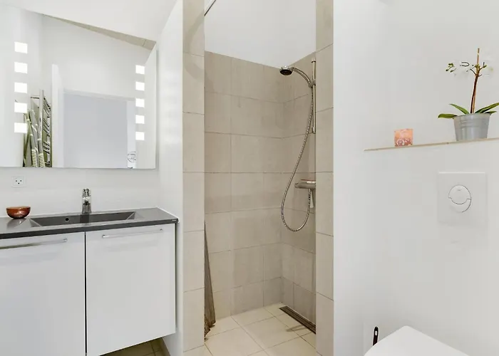 57 בית נופש *